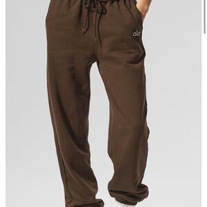 ALO Yoga Brown Relaxed Fleece Joggers